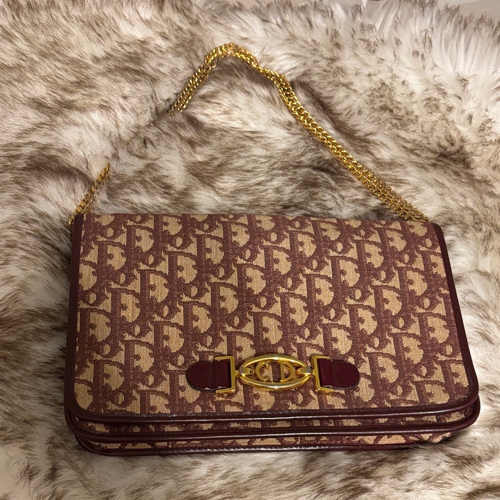 Burgundy Vintage Bag